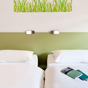 Zimmer mit zwei Einzelbetten